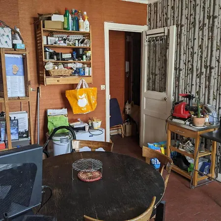 Ancien Apartment *